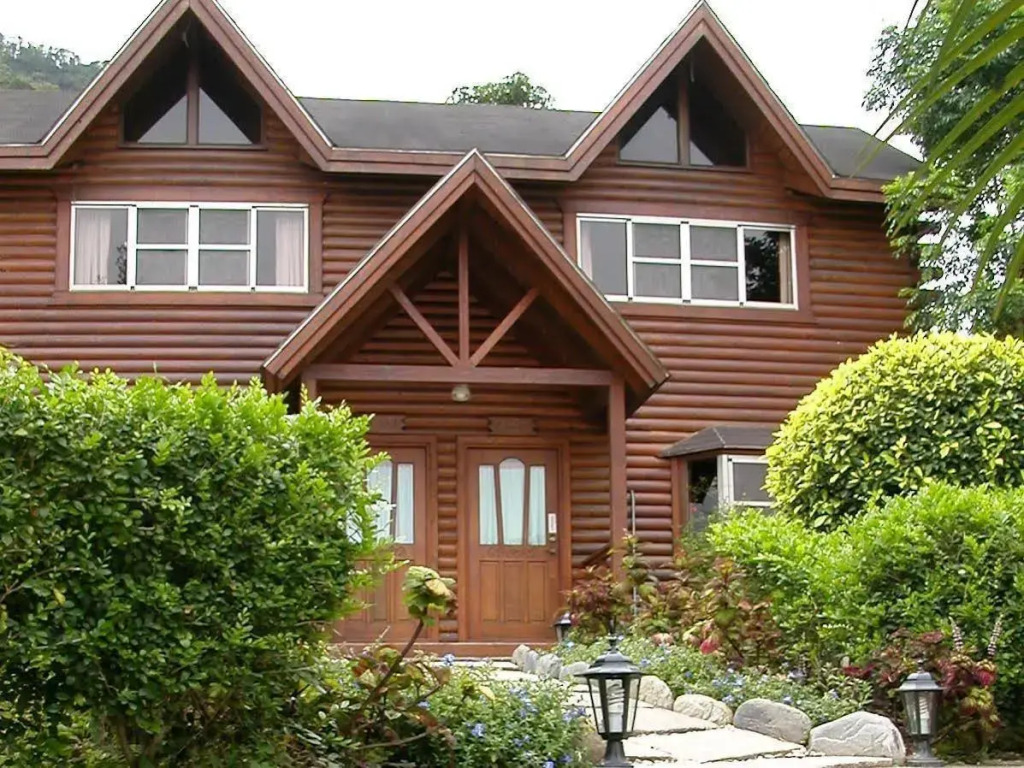 Master Bear Resort