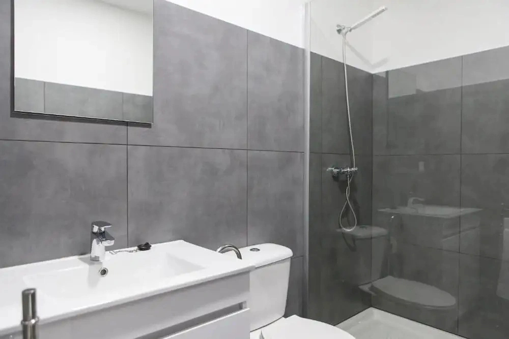 ML Apartments Republic