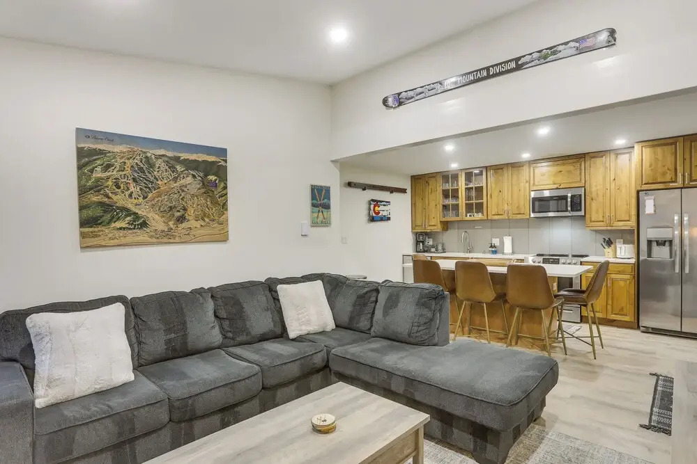 Cozy Avon Condo w/ Grill: Walk to Ski Shuttle