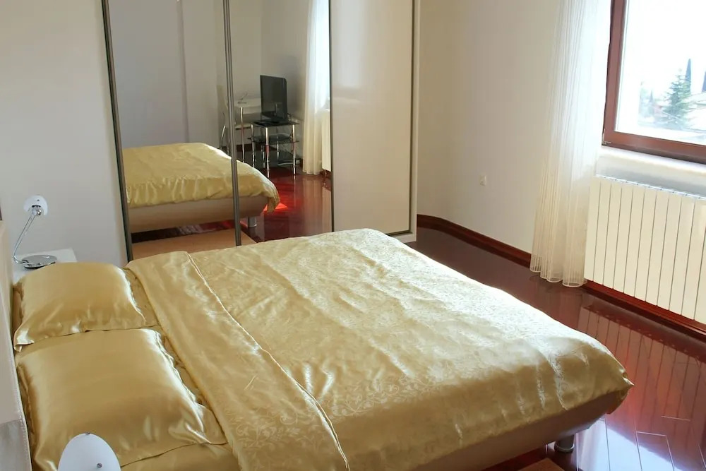 Luxury Apartment in Opatija for 8 People With Pool and Silk Bedding