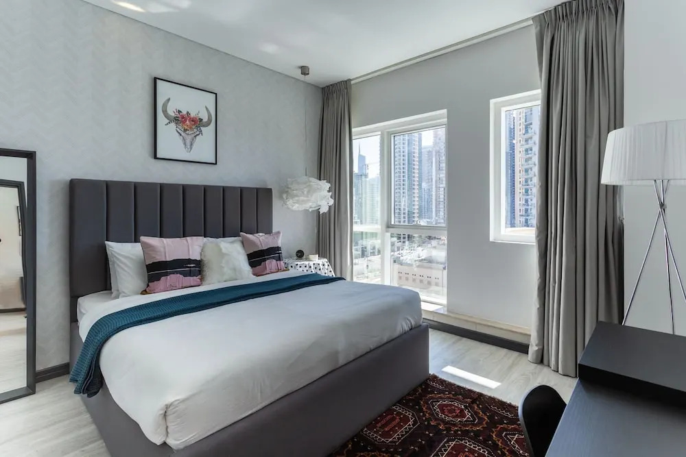 Royal Oceanic in JBR by HAPPY SEASON