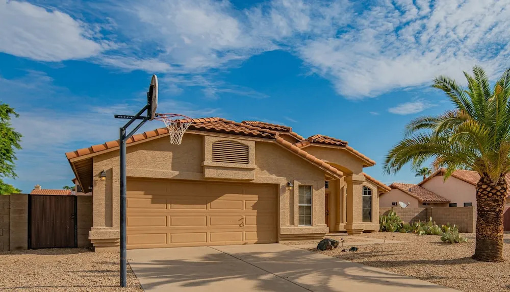4BR Home N. Scottsdale by WanderJaunt