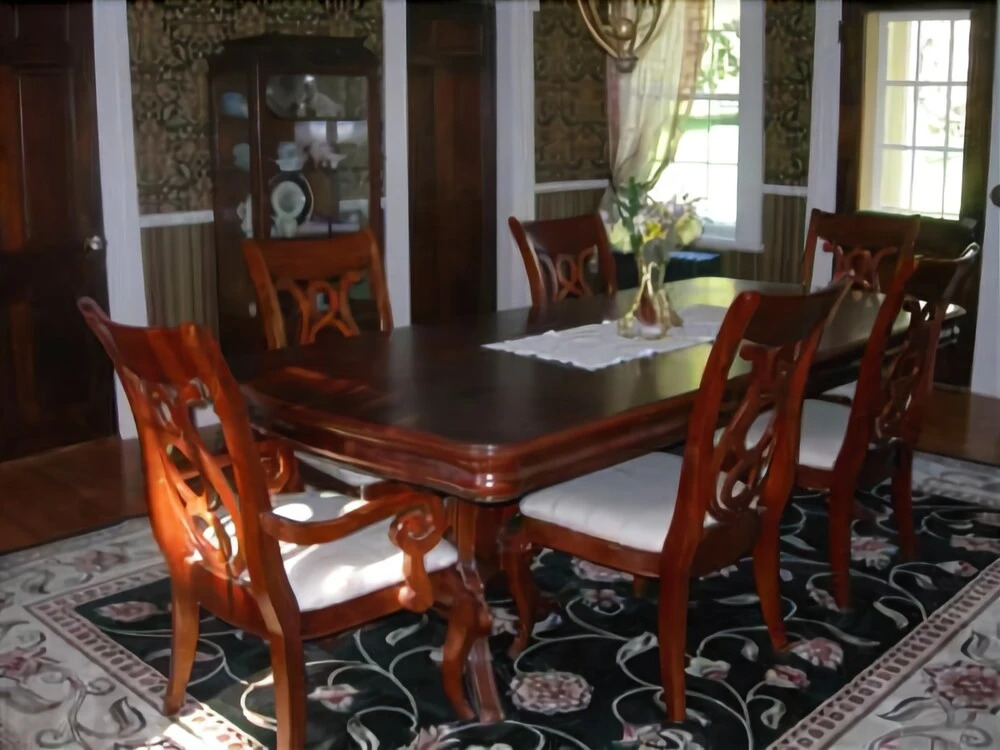 VanWinkle Inn