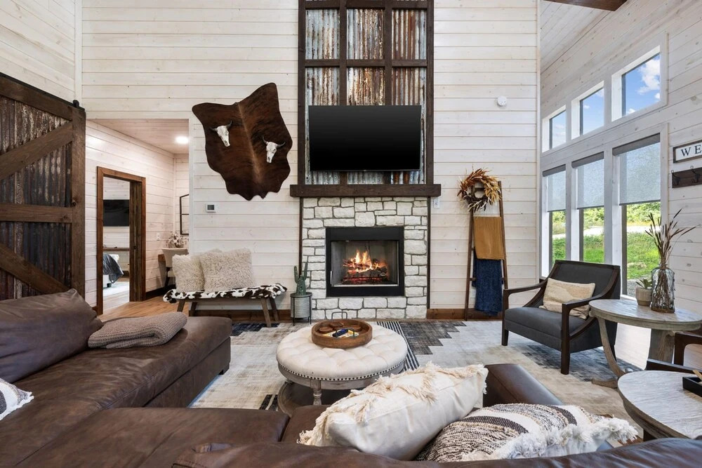 Chic Rustic Cabin Woodsy Retreat in Eagle Mt