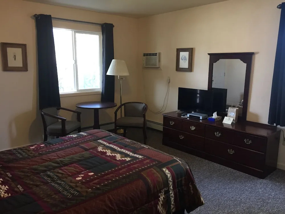 Historic Mansion House Inn