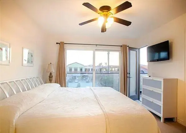 Pacific Beach Coastal Condo