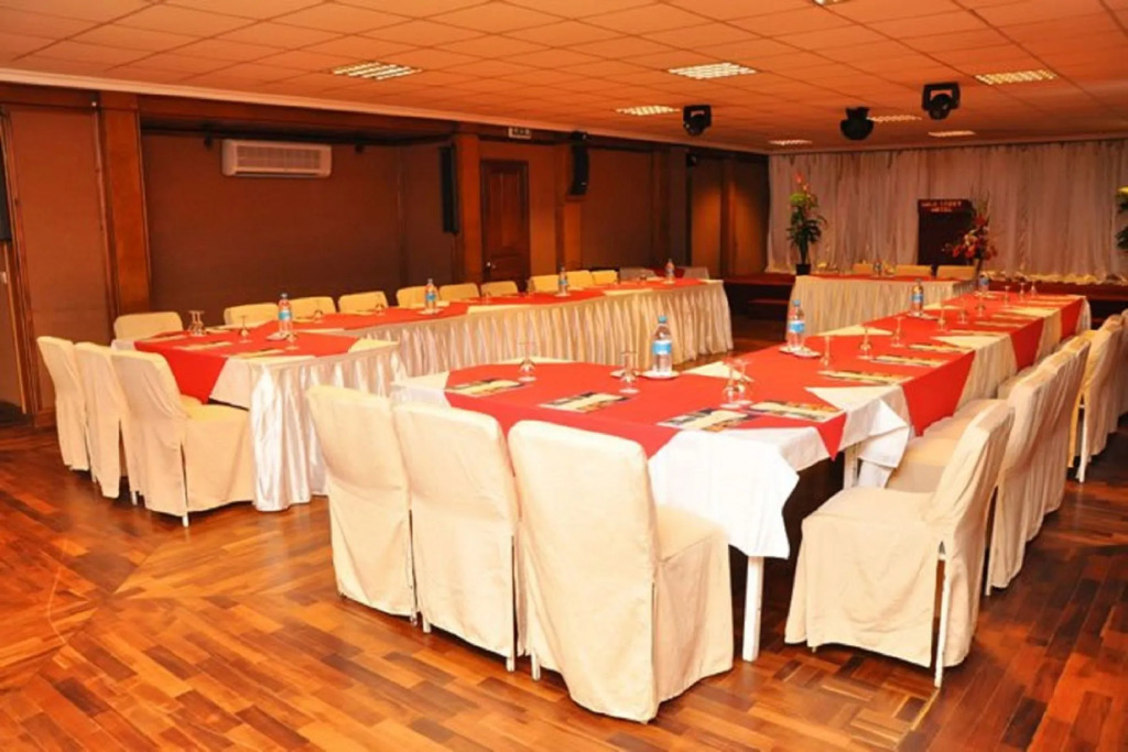Gold Crest Hotel