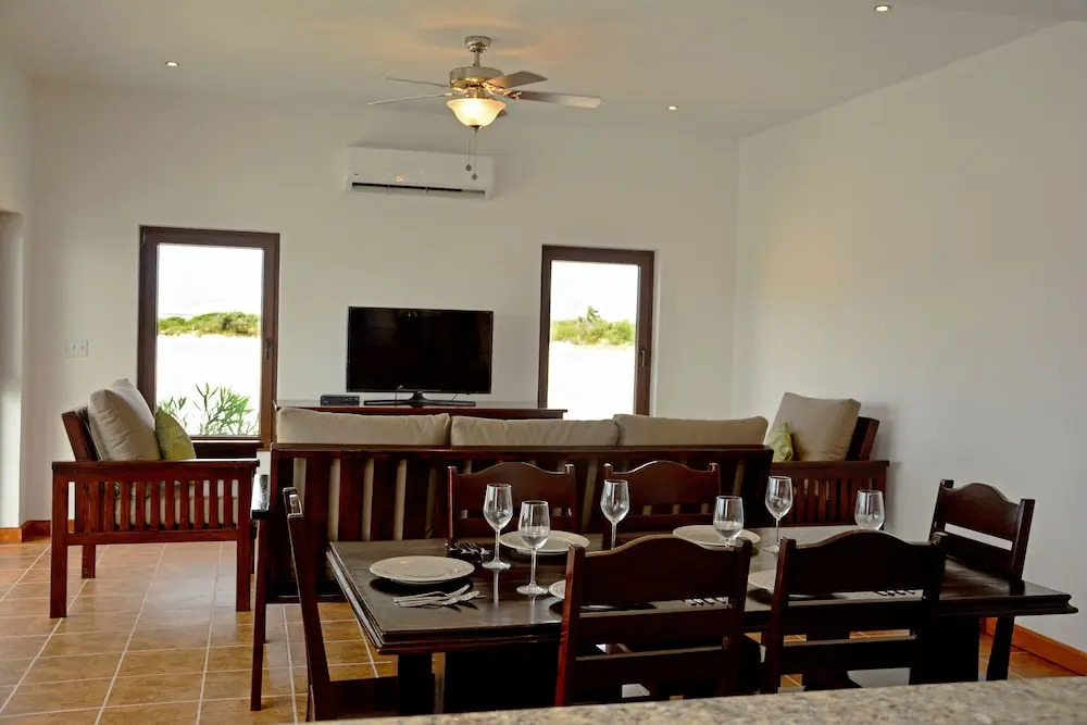 Casas de la Caye Villas