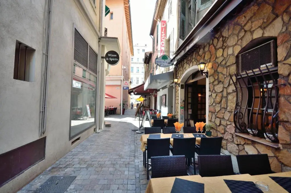 One bedroom apartment Palais des festivals