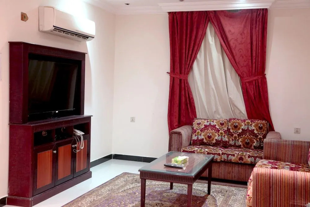 Rokon Al Omor Aprartment