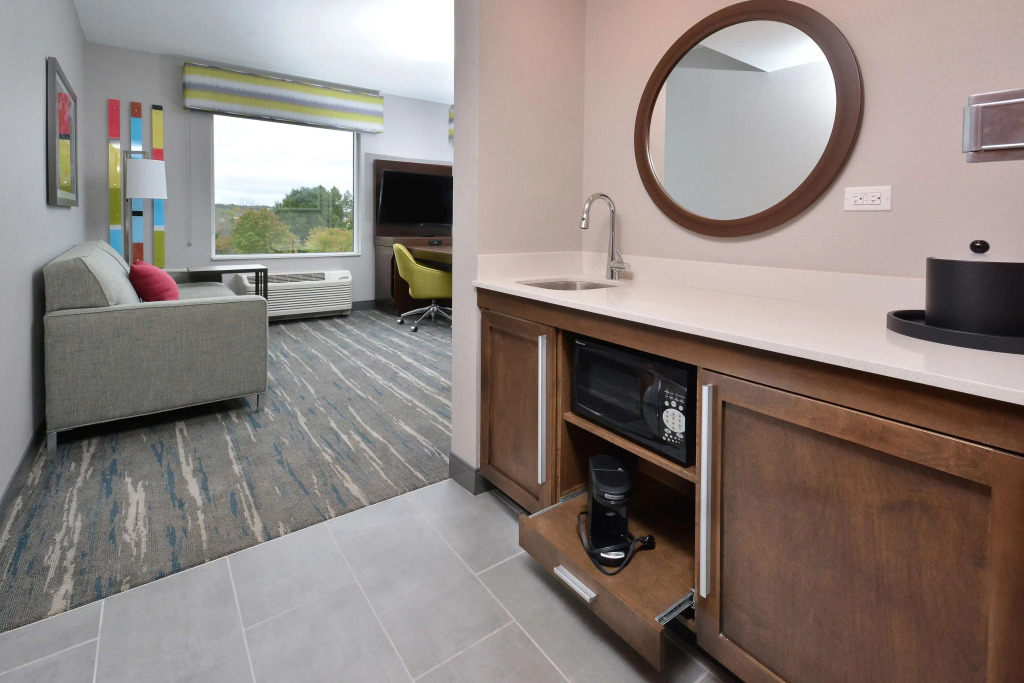 Hampton Inn & Suites Charlotte North I 485