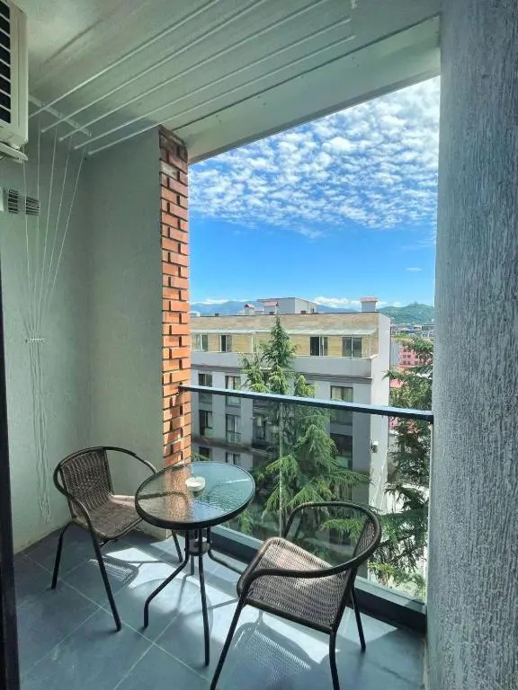 Sunny Apartments Batumi 3