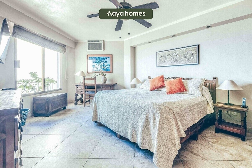 Ocean View 2Br Condo-balcony-beach-pool - 805