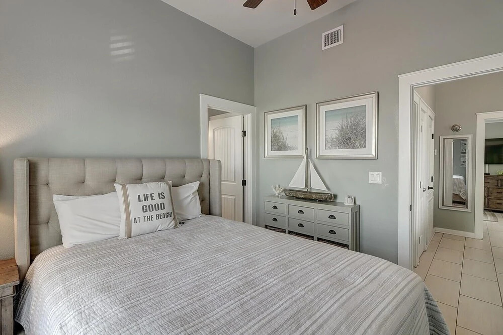 Sugar Shack Sh4897 3 Bedroom Home by Redawning