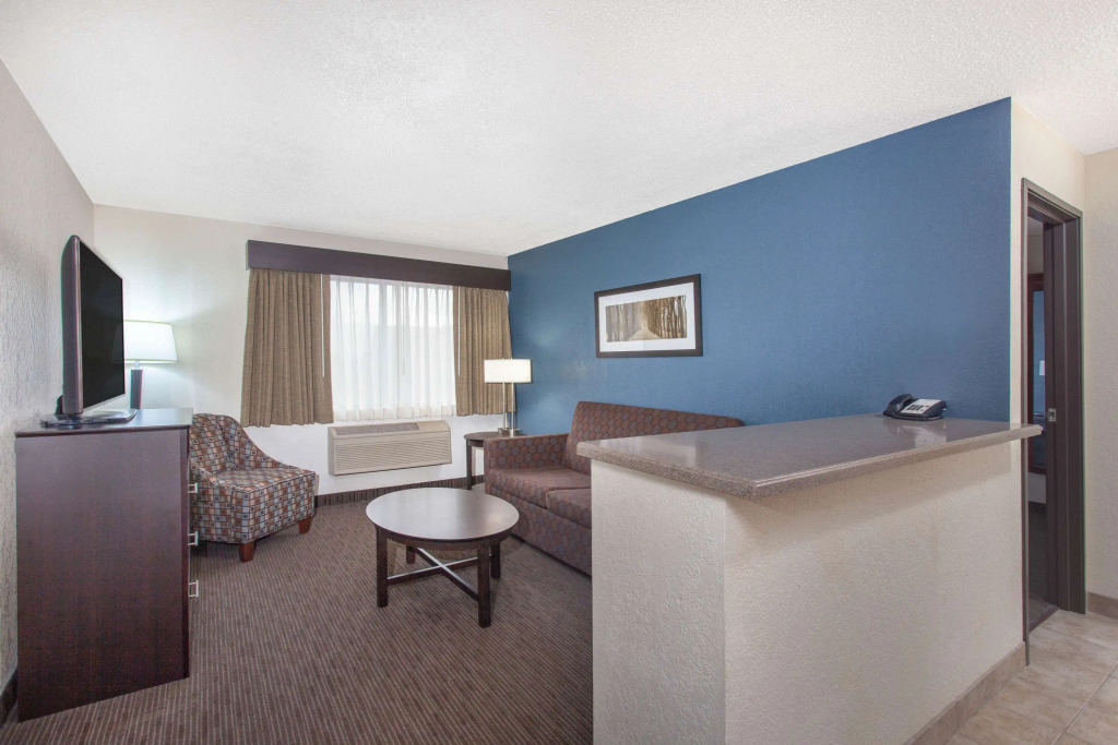 AmericInn by Wyndham Mankato Event Center near MSU
