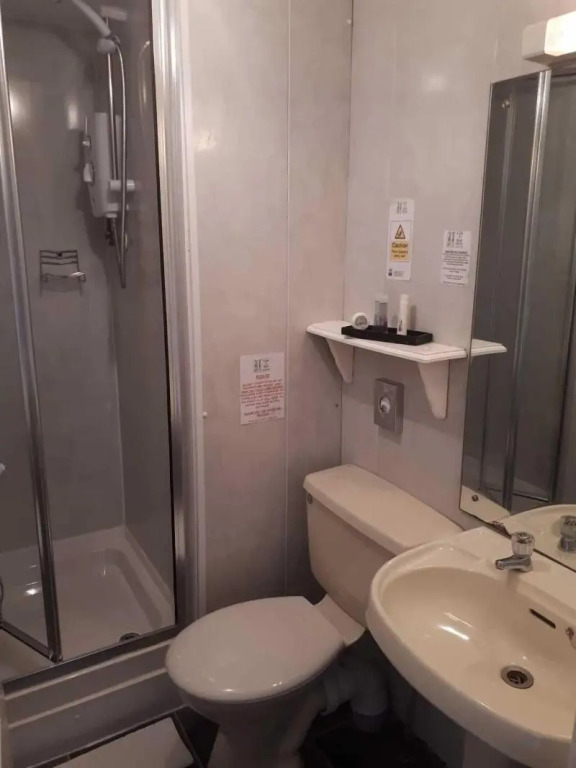Can-Y-Bae Hotel