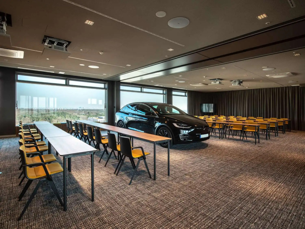 bmine Frankfurt Airport, WorldHotels Crafted