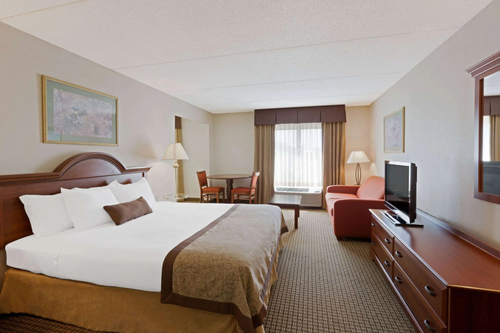 Wingate by Wyndham Charlotte Airport