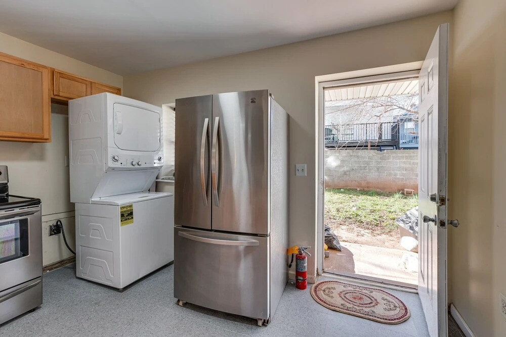 Comfortable Elizabeth Retreat ~ 16 Mi to Manhattan