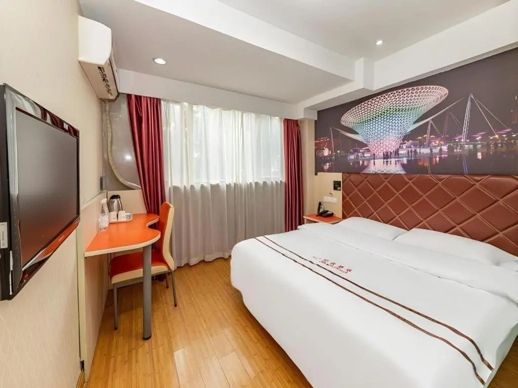 Shell Hotel Shanghai Expo Changqing Road Metro Station
