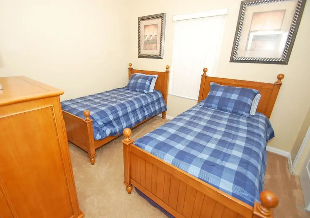 T149Bd Breezy Vista 4 Br Villa by RedAwning