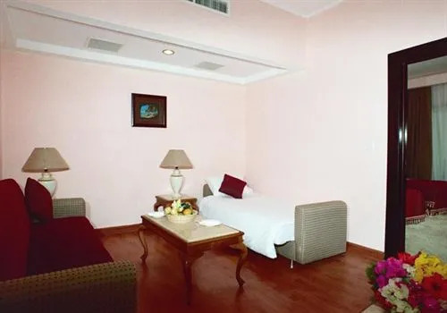 Golden 5 Sapphire Suites Hotel