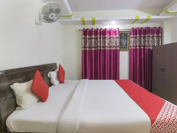 Hotel Chandra Deep