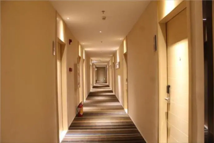 City Comfort Inn Zhuhai University Town Tangjiawan Square