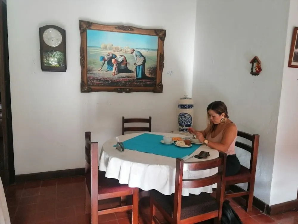 Hotel Real