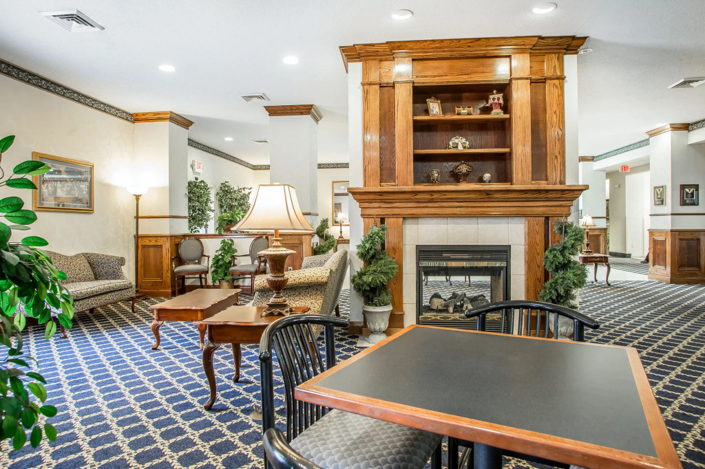 Comfort Suites - Jefferson City