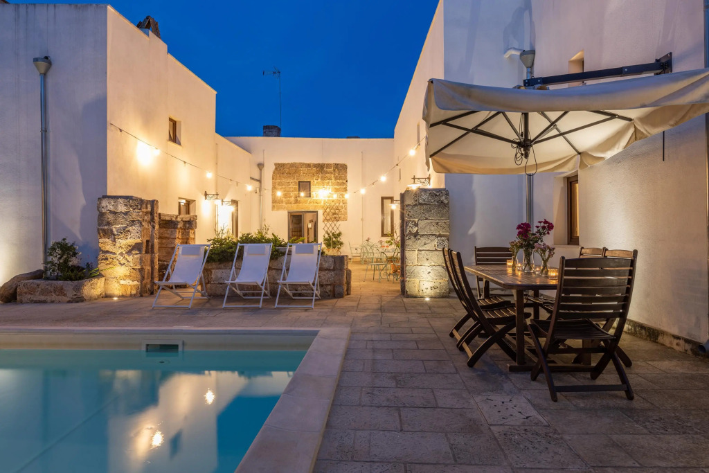 Large, Beautiful Apartment and Pool