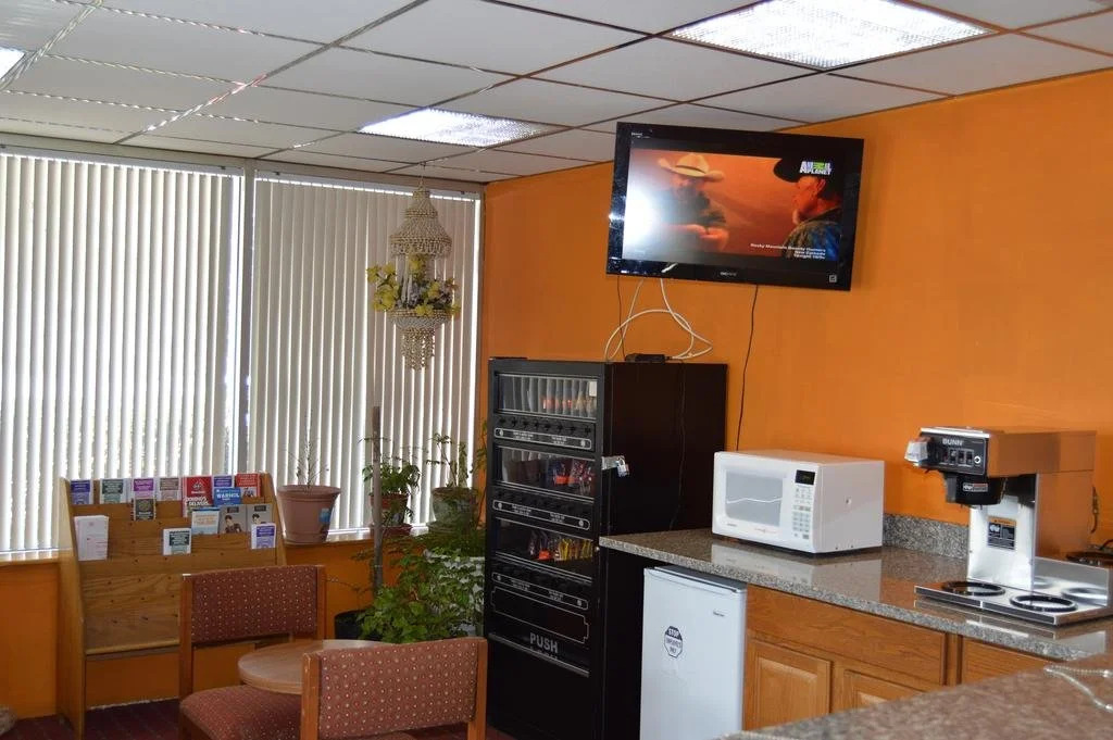 Travelers Inn