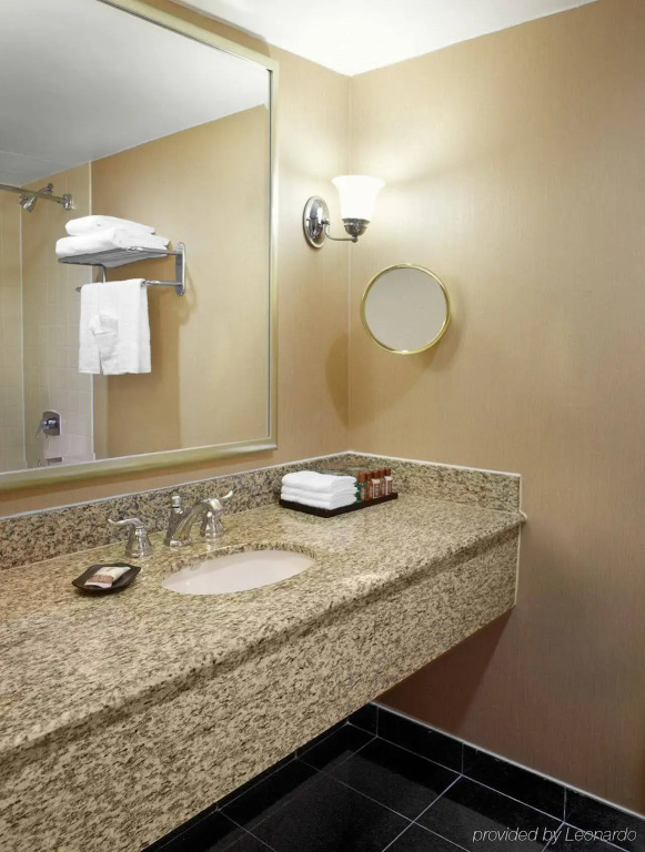 Sheraton Houston Brookhollow Hotel