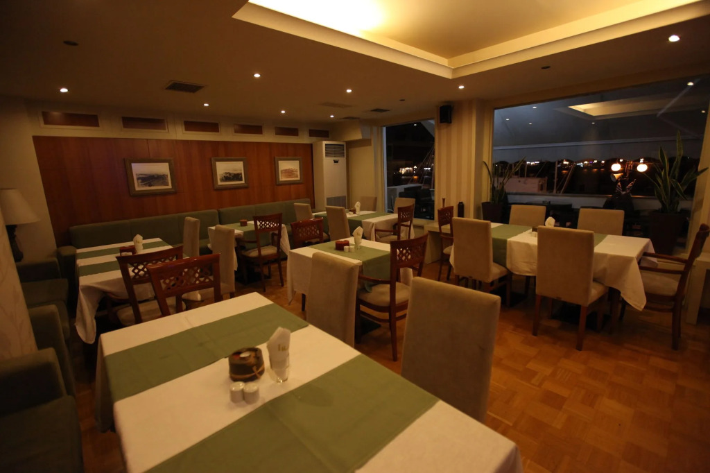 Lesvion Hotel