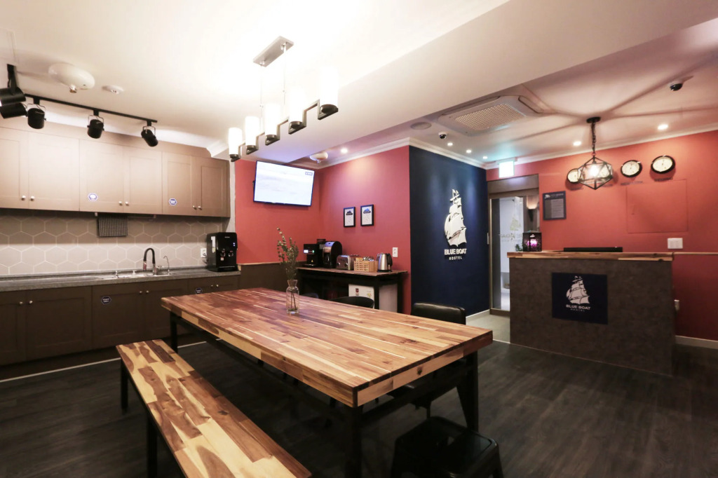 Blueboat Hostel Jeonju