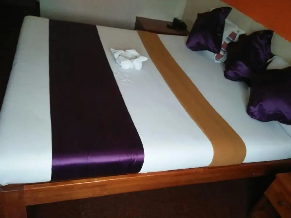 Room Maangta 132 - Vile Parle West