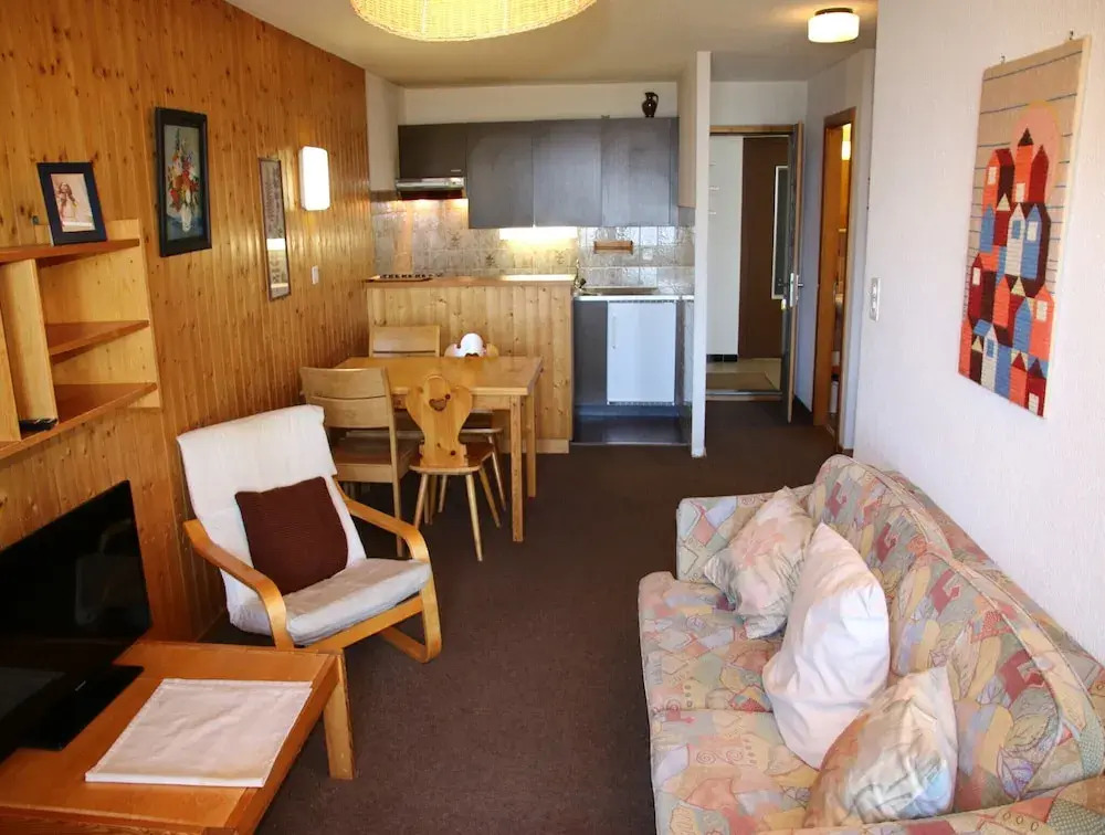 Apartment With Quiet Atmosphere