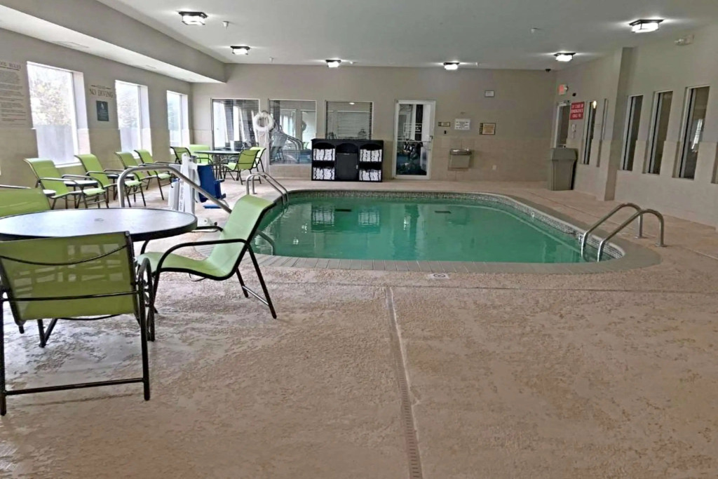 Comfort Inn & Suites O'Fallon - St. Louis Area
