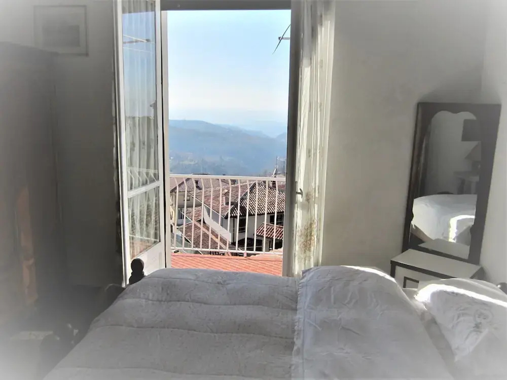 Casa Di Collina Nelle Langhe Typical Country House