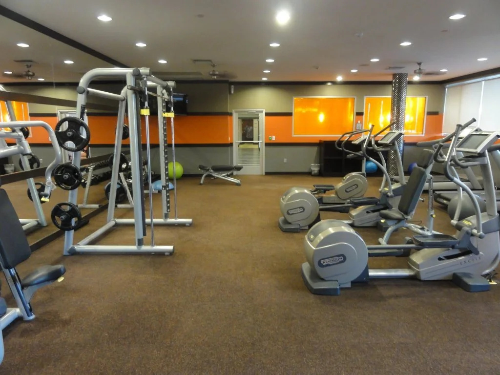 Heaven on Hollywood Boulevard Furnished Apartments