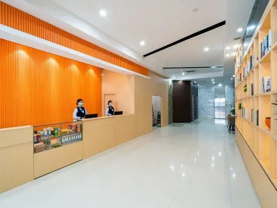 Yijing Hotel (Guilin Qixing Park University of Technology Shop)