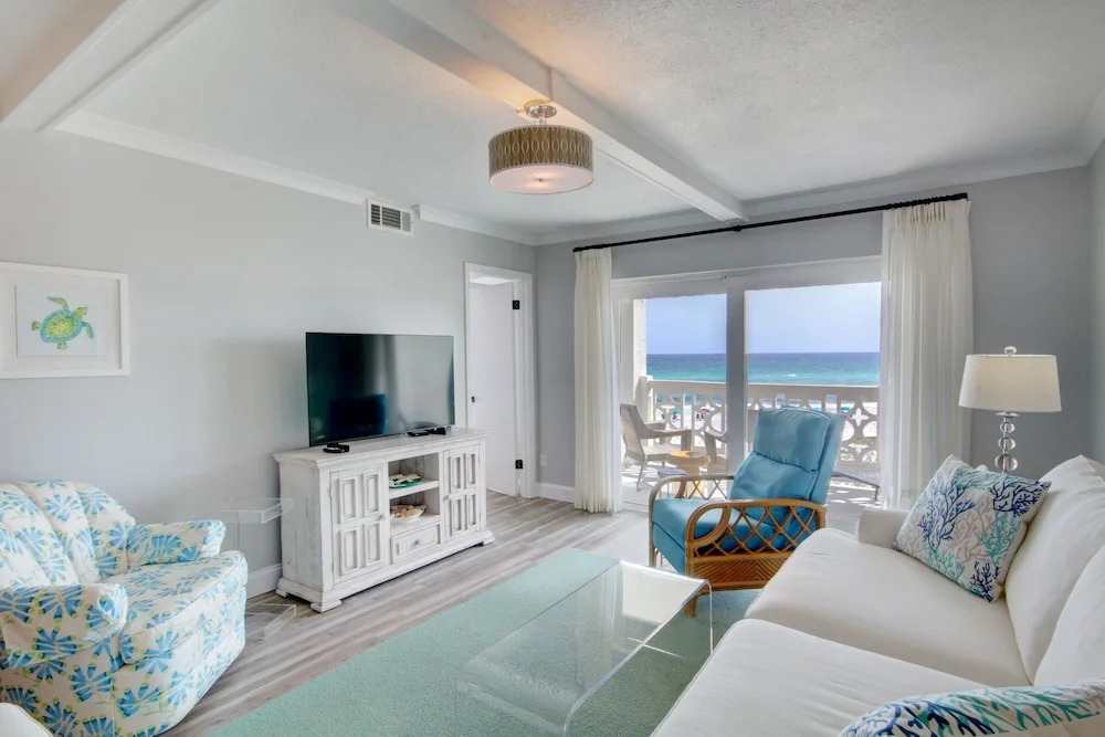 331 El Matador 2 Bedroom Home by RedAwning
