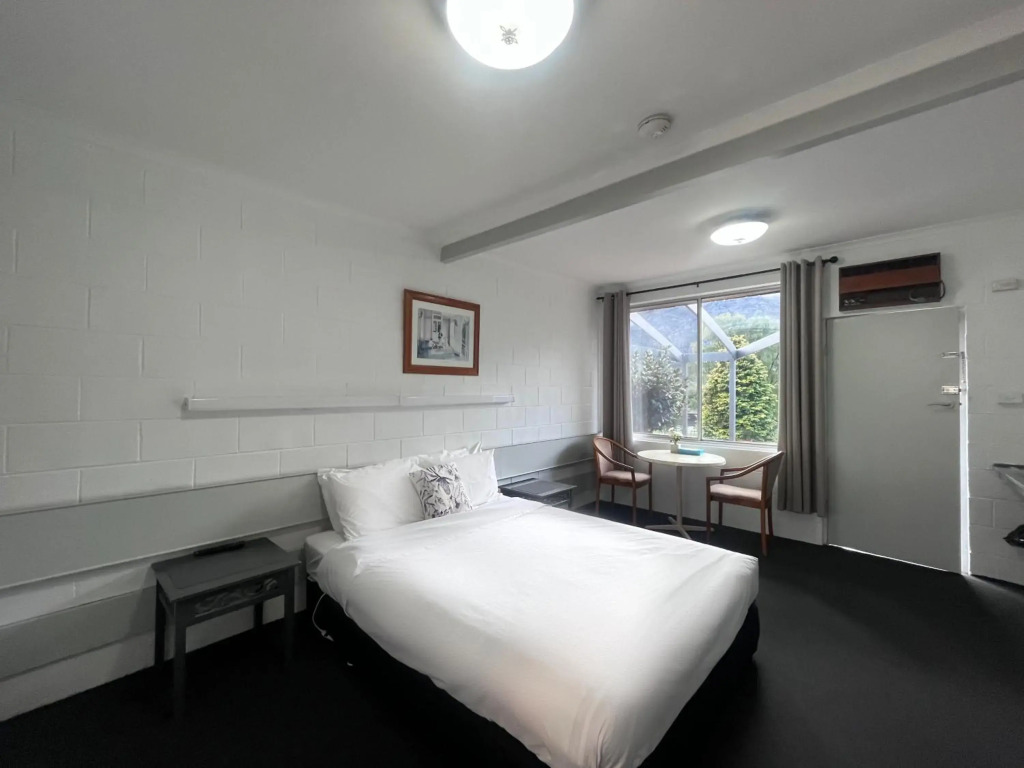The Grampians Motel & The Views Restaurant
