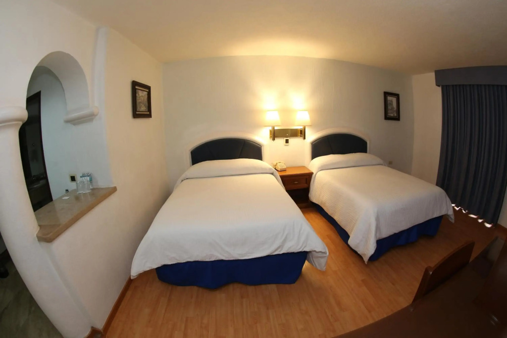 Hotel Gran Plaza & Convention Center