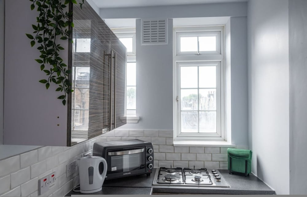 Bright and Comfortable 1 Bedroom Near Marble Arch
