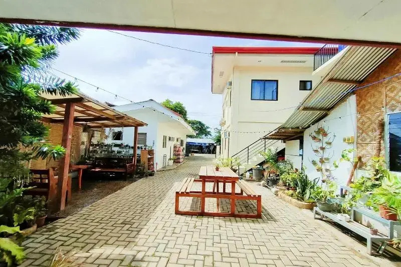 Intoys Place Panglao near Beach