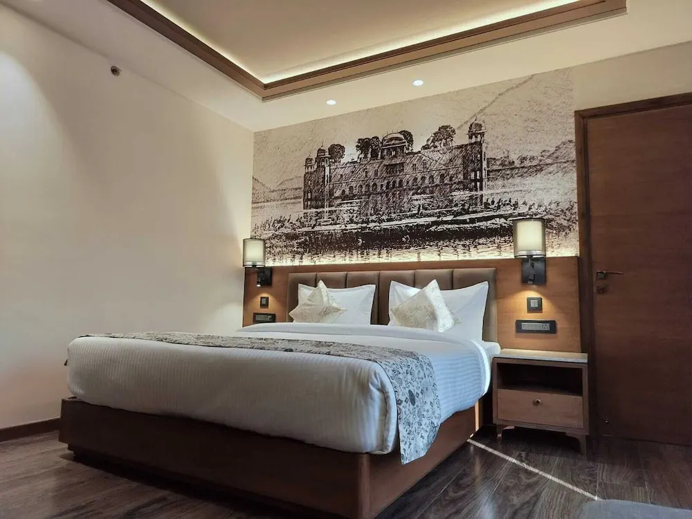 Hotel Royal Lakshmi Palace
