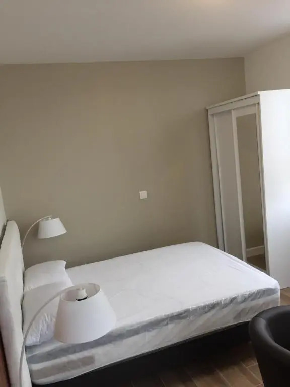 Beau studio meublé 25m2 avec parking