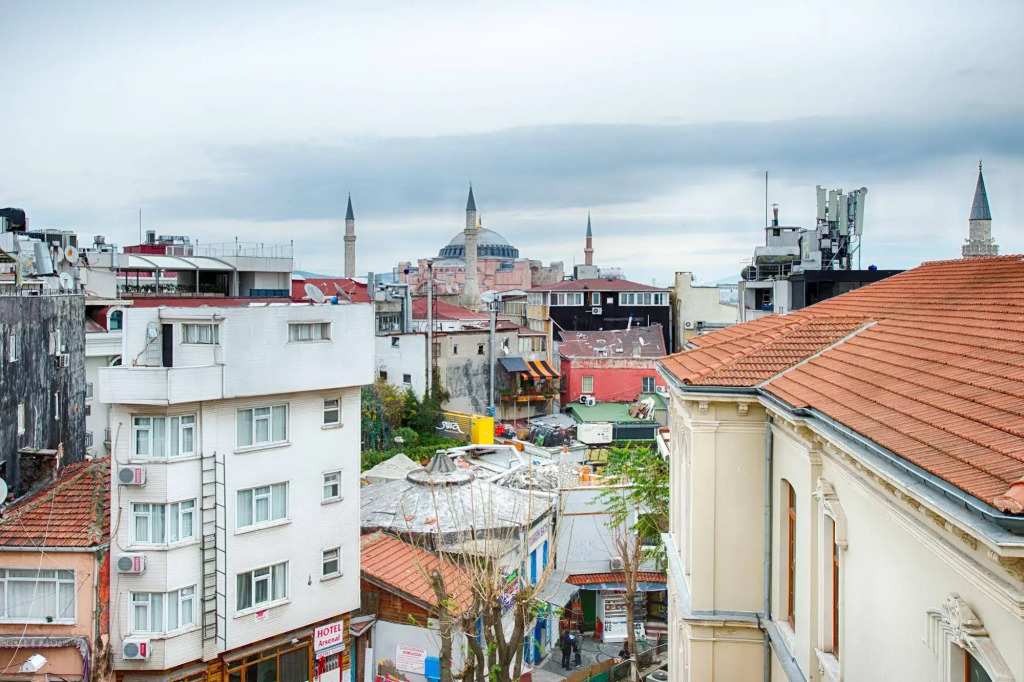 Akdeniz Hotel