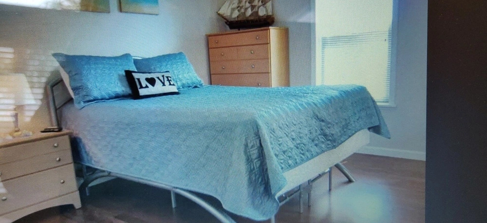 1 Br Unit With Parking 1 Bedroom Condo